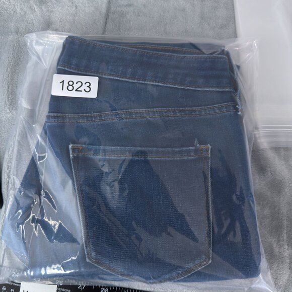 Old Navy Mid Rise Pop Icon Skinny Jeans Womens Size 10 Long Medium Wash Blue - Picture 11 of 11